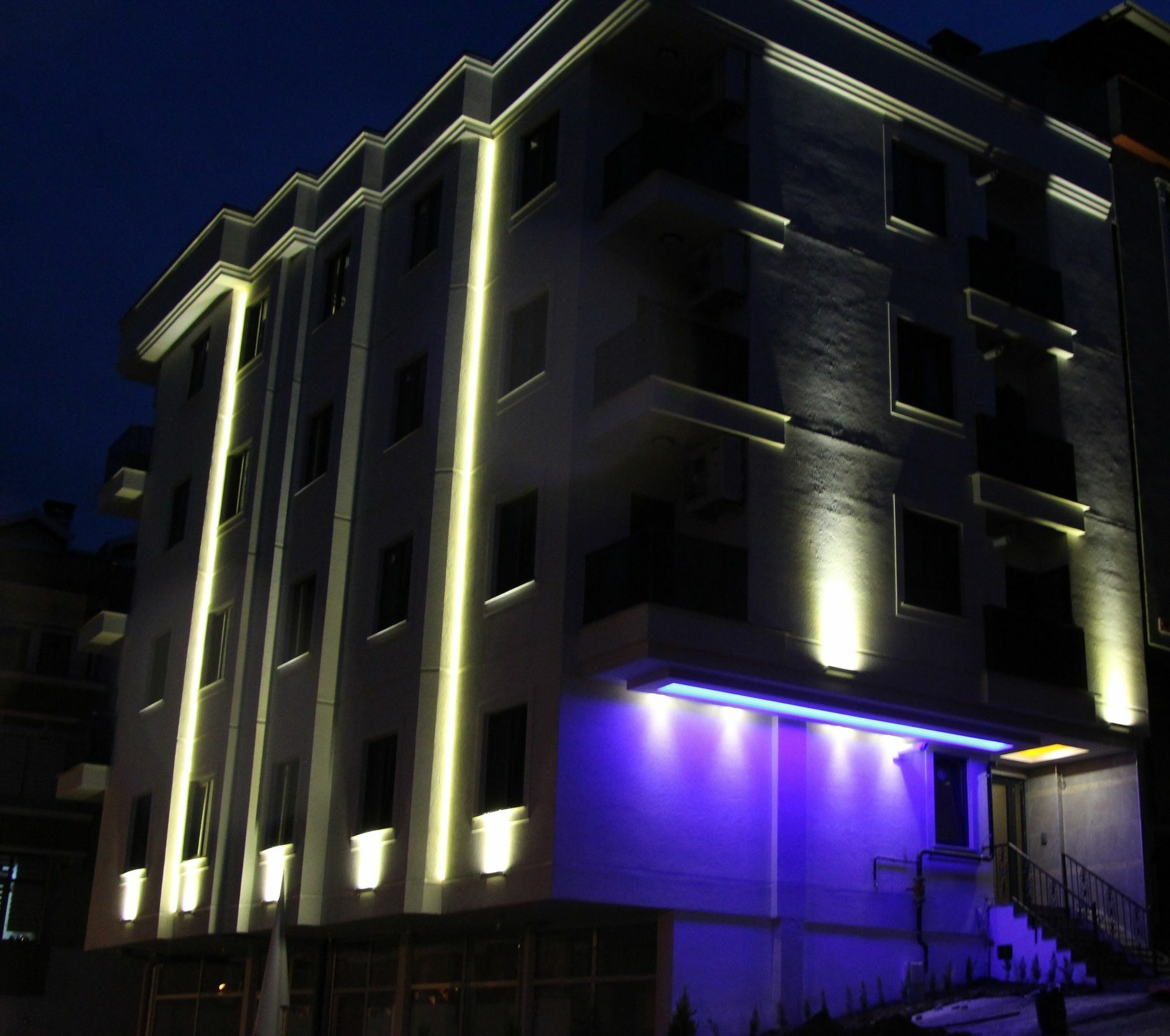 Ekinoks Suit & Apart Otel Трабзон Екстериор снимка